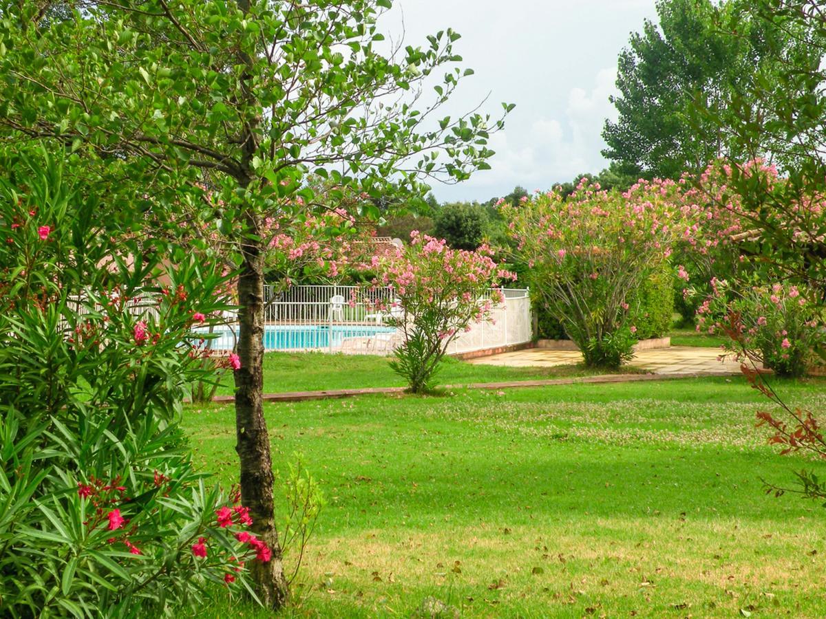 Апарт готель Complesso Residenziale Marina Di Pinarello Пінарелю Екстер'єр фото